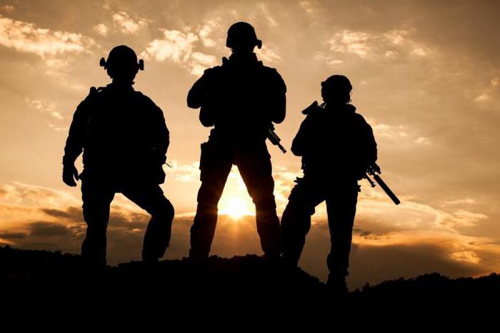 एक सैन्य कर्तव्य क्या है? परिभाषा, विशेषताओं, आवश्यकताओं और कानून संघीय कानून 